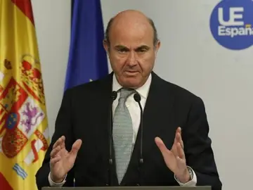 De Guindos: "El Gobierno aprobará antes de julio la creación de la Agencia Estatal de Investigación" De Guindos: "El Gobierno aprobará antes de julio la creación de la Agencia Estatal de Investigación"
