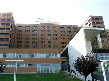 Fachada del Hospital Vall d'Hebron en Barcelona Fachada del Hospital Vall d'Hebron en Barcelona