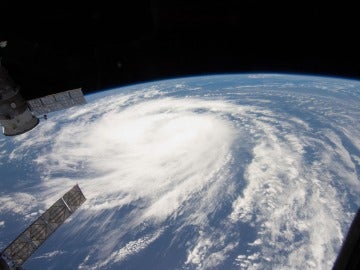 Huracán visto desde el espacio