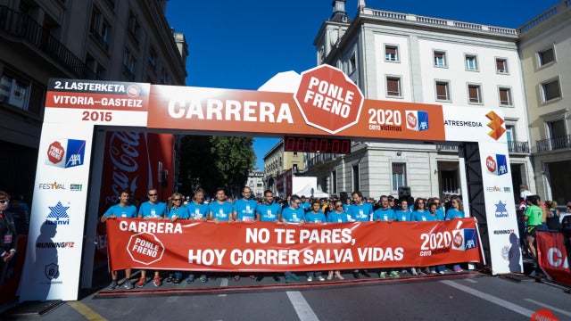 La salida de la II carrera Ponle Freno en Vitoria