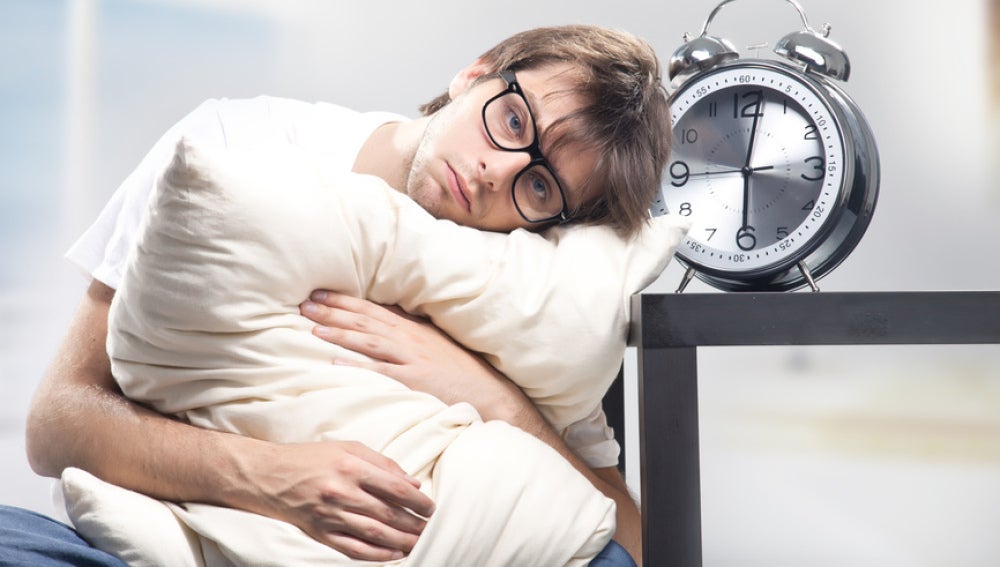 Dormir menos de 7 horas nos hace más propensos a resfriarnos