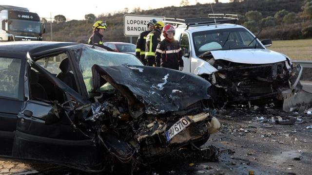 Accidente de tráfico en Huesa