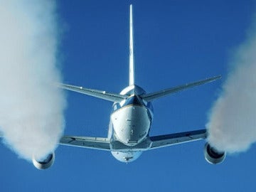 Histórico acuerdo internacional para reducir las emisiones de CO2 en la aviación comercial 