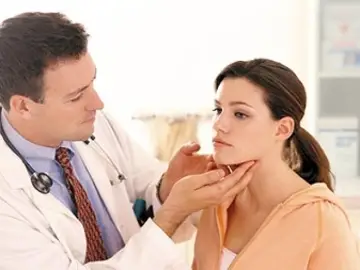 El virus del papiloma humano podría causar cáncer de garganta El virus del papiloma humano podría causar cáncer de garganta