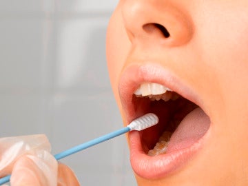 Desarrollan un biosensor para detectar el cáncer oral a través de la saliva 