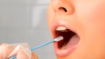 Desarrollan un biosensor para detectar el cáncer oral a través de la saliva 