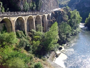 Presa de Peñarrubia, El Bierzo, León Presa de Peñarrubia, El Bierzo, León