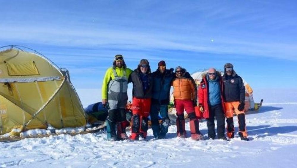 La expedición 'Cumbre de Hielo Groenlandia' finaliza con éxito constantado el deshielo del Ártico