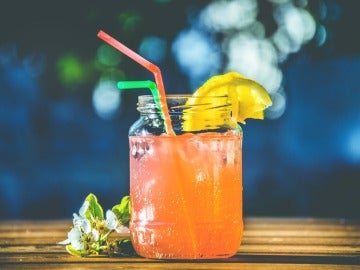 Refréscate con las bebidas más saludables de este verano