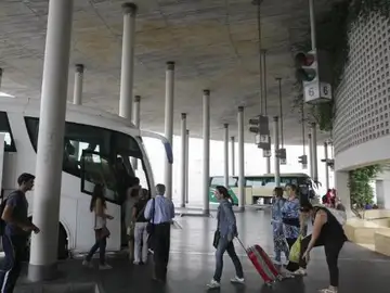 Un desfibrilador salva la vida de un hombre de 67 años en la estación de autobuses de Córdoba Un desfibrilador salva la vida de un hombre de 67 años en la estación de autobuses de Córdoba