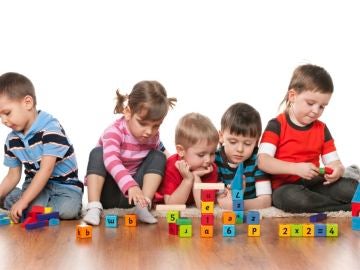 Cinco juegos beneficiosos para el aprendizaje y el desarrollo de los peques Cinco juegos beneficiosos para el aprendizaje y el desarrollo de los peques