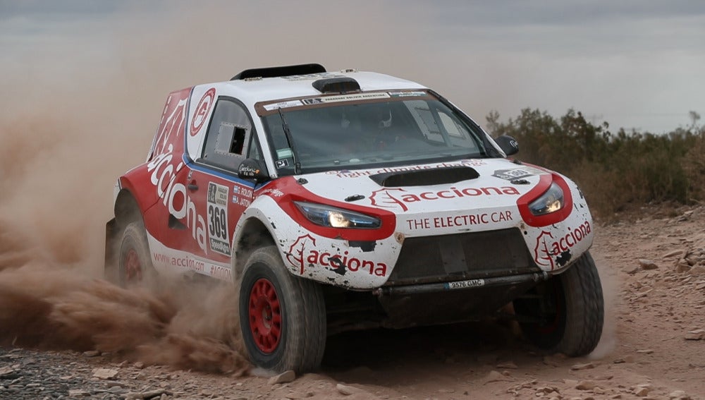 El primer coche eléctrico y cero emisiones completa el Rally Dakar  http://bit.ly/2jjwtRd