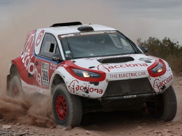 El primer coche eléctrico y cero emisiones completa el Rally Dakar http://bit.ly/2jjwtRd El primer coche eléctrico y cero emisiones completa el Rally Dakar http://bit.ly/2jjwtRd