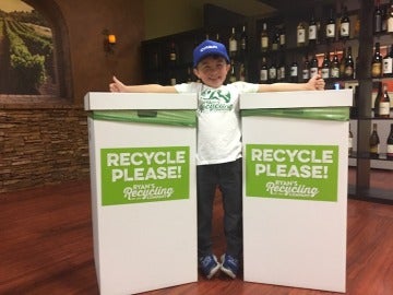 Un niño ahorra 10.000 dólares para la Universidad gracias al reciclaje