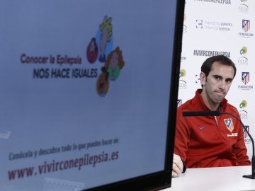 Diego Godín apoya la promoción del deporte para controlar las crisis epilépticas en niños Diego Godín apoya la promoción del deporte para controlar las crisis epilépticas en niños