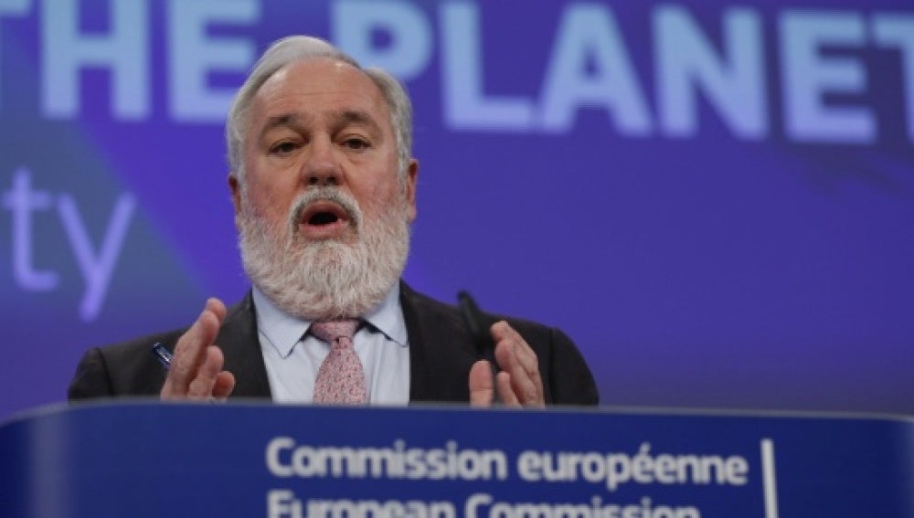 Arias Cañete asegura que España cumplirá con sus objetivos climáticos para 2020
