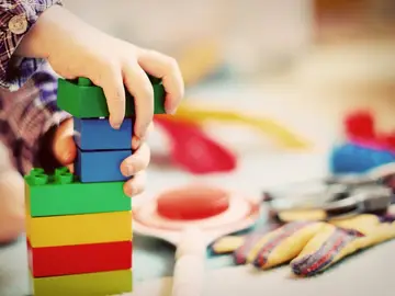 Un niño dona el importe de sus regalos de Primera Comunión para la investigación científica Un niño dona el importe de sus regalos de Primera Comunión para la investigación científica