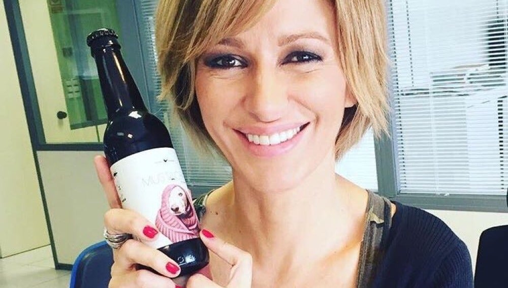  Susanna Griso se suma  a la iniciativa de la cerveza Mustache contra el abandono de galgos 