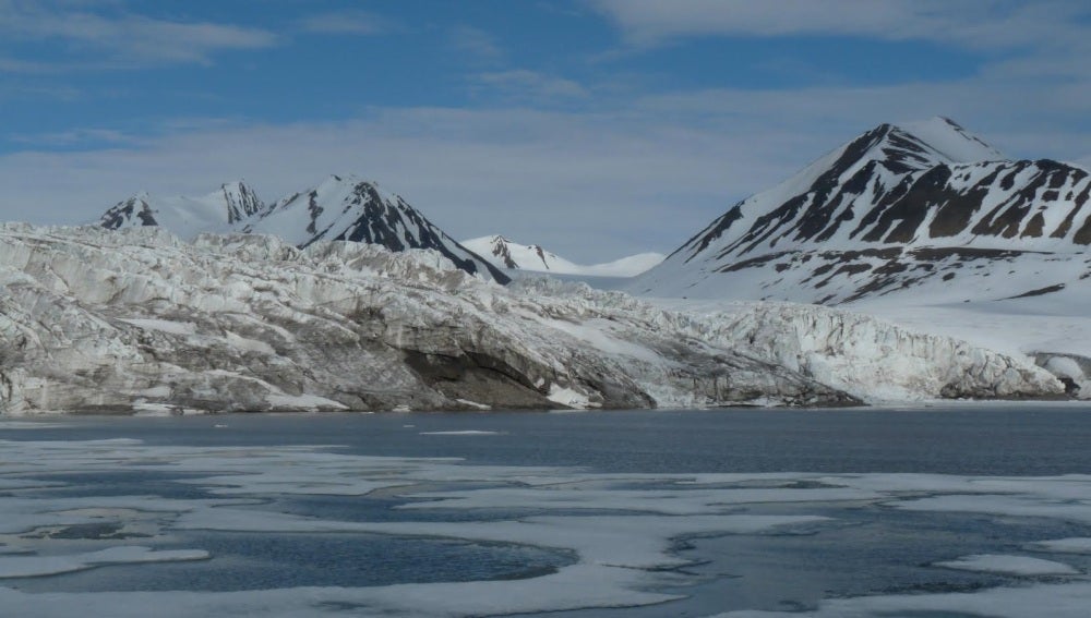 Los glaciares del oceano Artico sufren los efectos del calentamiento global