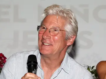 Richard Gere apadrina un proyecto para niños con cáncer en el Hospital Niño Jesús Richard Gere apadrina un proyecto para niños con cáncer en el Hospital Niño Jesús
