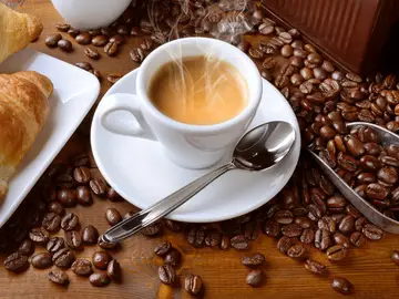 Tres cafes al dia reducen el riesgo de morir joven Tres cafes al dia reducen el riesgo de morir joven