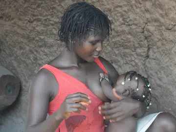 Las madres que amamantan a sus hijos podrían tienen menos riesgo de padecer esclerosis múltiple Las madres que amamantan a sus hijos podrían tienen menos riesgo de padecer esclerosis múltiple