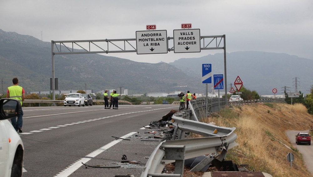 Un hombre y un menor de 14 años mueren en un accidente en Alcover (Tarragona)