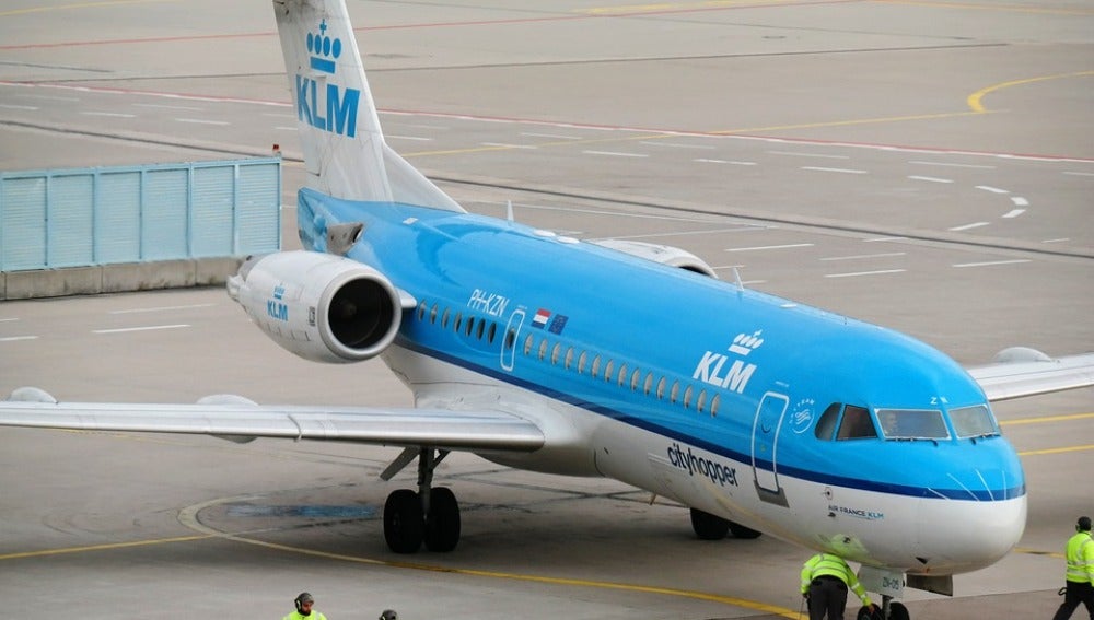 KLM realiza el primer vuelo de Ámsteram a Madrid con combustible sostenible