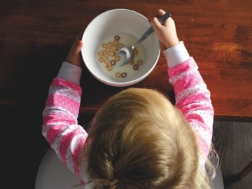 Así debe ser el desayuno ideal de tus hijos