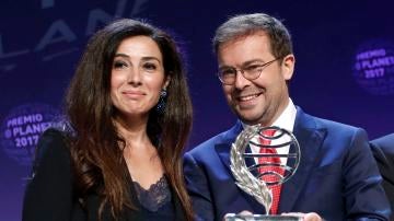 Javier Sierra y Cristina López Barrio, ganador y finalista del Premio Planeta 2017