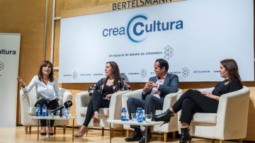 Helena Resano, Cristina Carrascosa, Álex Preukschat y Covadonga Fernández