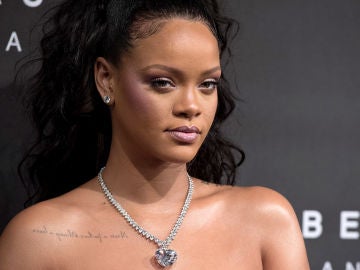 Rihanna presenta su línea de maquillaje, Fenty Beauty, en Londres