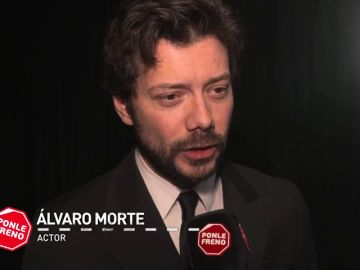 Álvaro Morte: "Se ha conseguido que todos aceptemos ponernos el cinturón de seguridad"