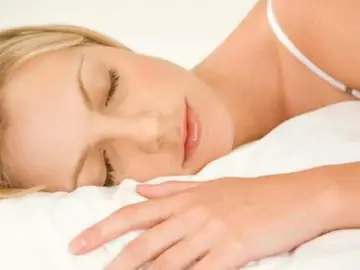 Mujer durmiendo Mujer durmiendo