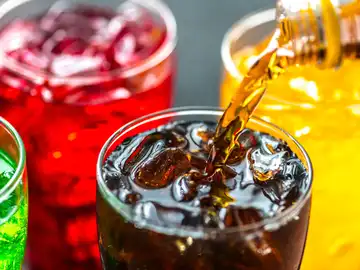 Las bebidas endulcoradas reducen el riesgo de cáncer de colon o muerte Las bebidas endulcoradas reducen el riesgo de cáncer de colon o muerte