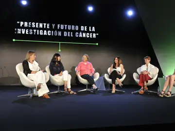 Mesa redonda Presente y Futuro de la Investigación del Cáncer Mesa redonda Presente y Futuro de la Investigación del Cáncer