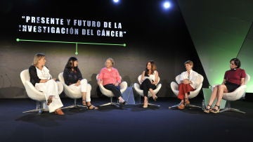 Mesa redonda Presente y Futuro de la Investigación del Cáncer Mesa redonda Presente y Futuro de la Investigación del Cáncer