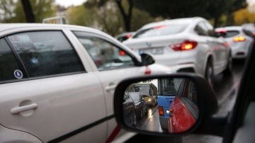 Madrid limita la velocidad a 30 km/h en el 85 % de sus calles y pone restricciones a los monopatines