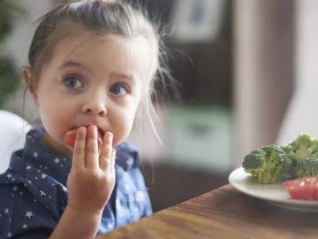 ¿Cómo hacer que los niños coman más verdura?