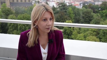 La escritora Eva García Sáenz de Urturi La escritora Eva García Sáenz de Urturi