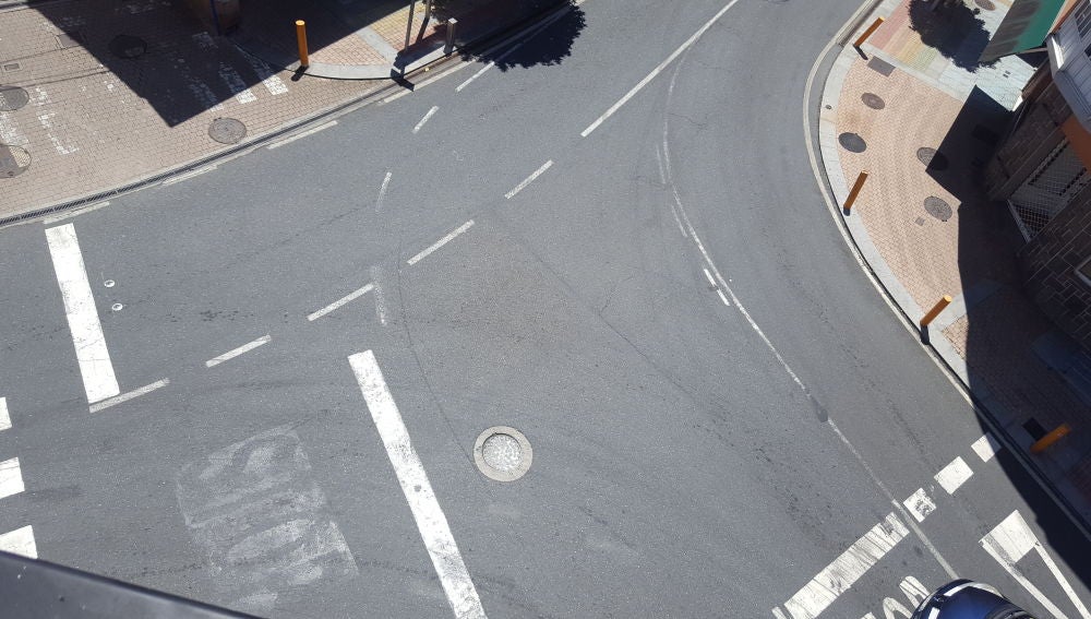 Señalizar cruce calle carreira en Miño, A Coruña
