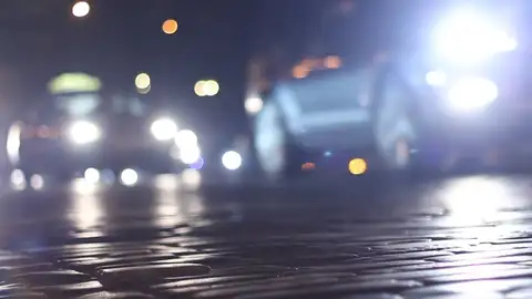 Luces largas o de carretera: ¿cuándo las puedo usar y cuál es la multa por un uso indebido? El correcto funcionamiento de las luces en nuestro coche