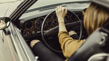 Mujer conductora