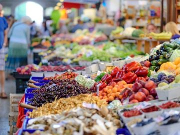 Frutas y verduras de un mercado Frutas y verduras de un mercado