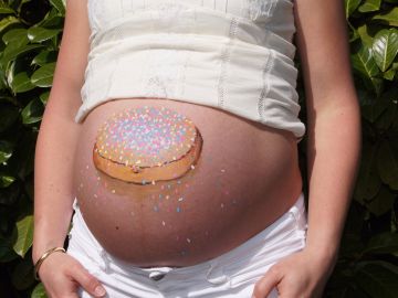 Bellypaint en la tripa de una mujer embarazada