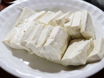 Plato de tofu