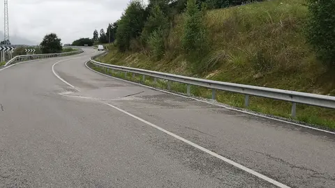 Denuncia recibida Socavón en carretera