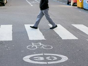 Circular a 30km/h Circular a 30km/h