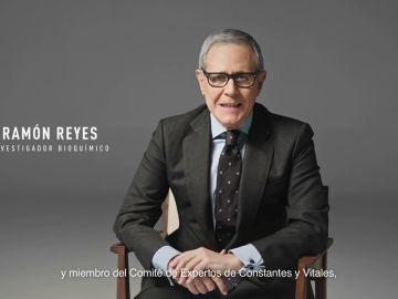 Ramón Reyes, presidente de la Asociación Española contra el Cáncer: "Lo peligroso es el virus. Vacúnate, por ti y por todos"