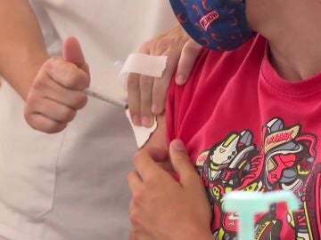 Los vacunación contra la COVID-19 en niños empezará en la segunda quincena de diciembre. Algunas comunidades ya preparan la estrategia de inmunización. 